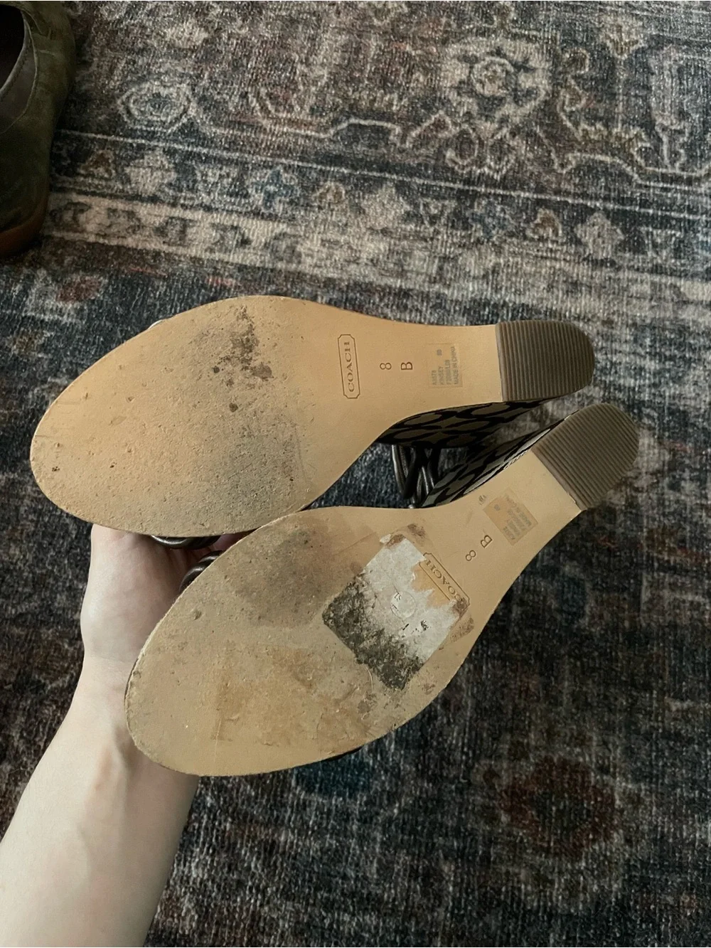 Coach Kinsey leather wedge heels size 8 guc